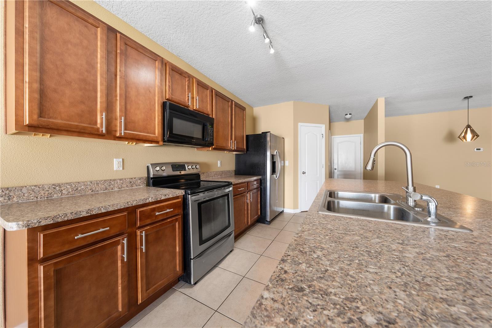 Image 19 of 51 For 1073 Brenton Manor Drive