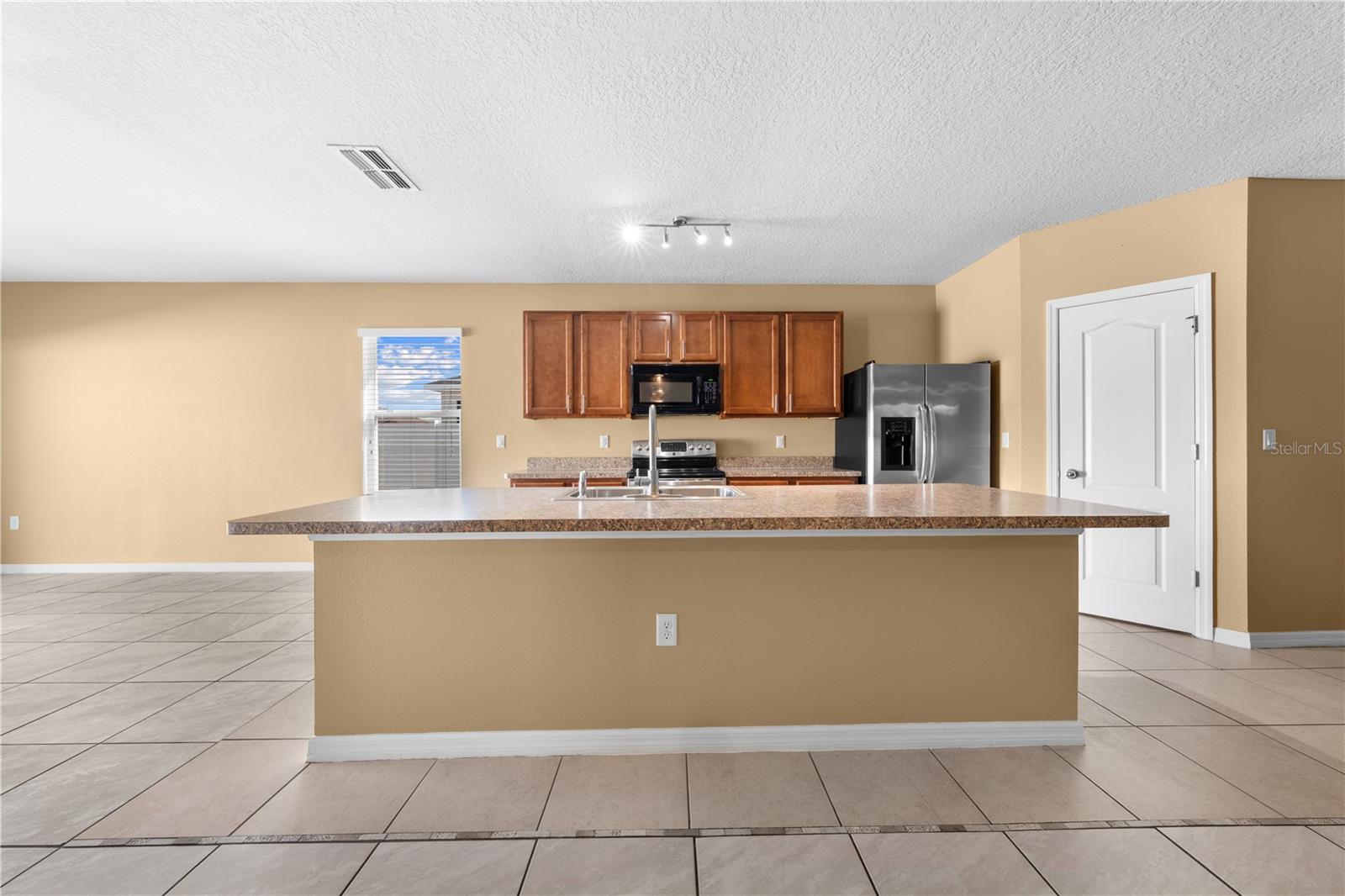 Image 21 of 51 For 1073 Brenton Manor Drive