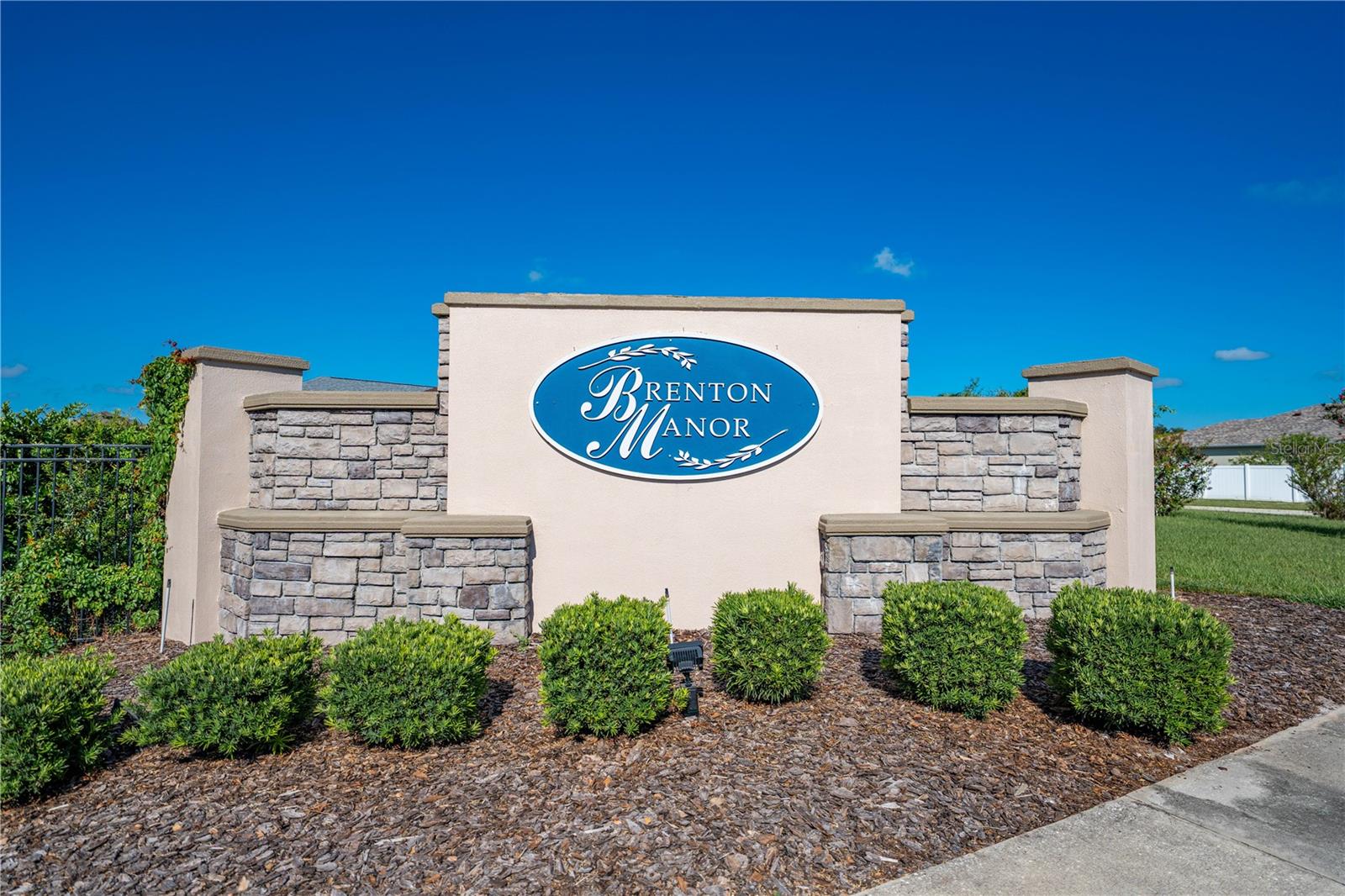 Image 4 of 51 For 1073 Brenton Manor Drive