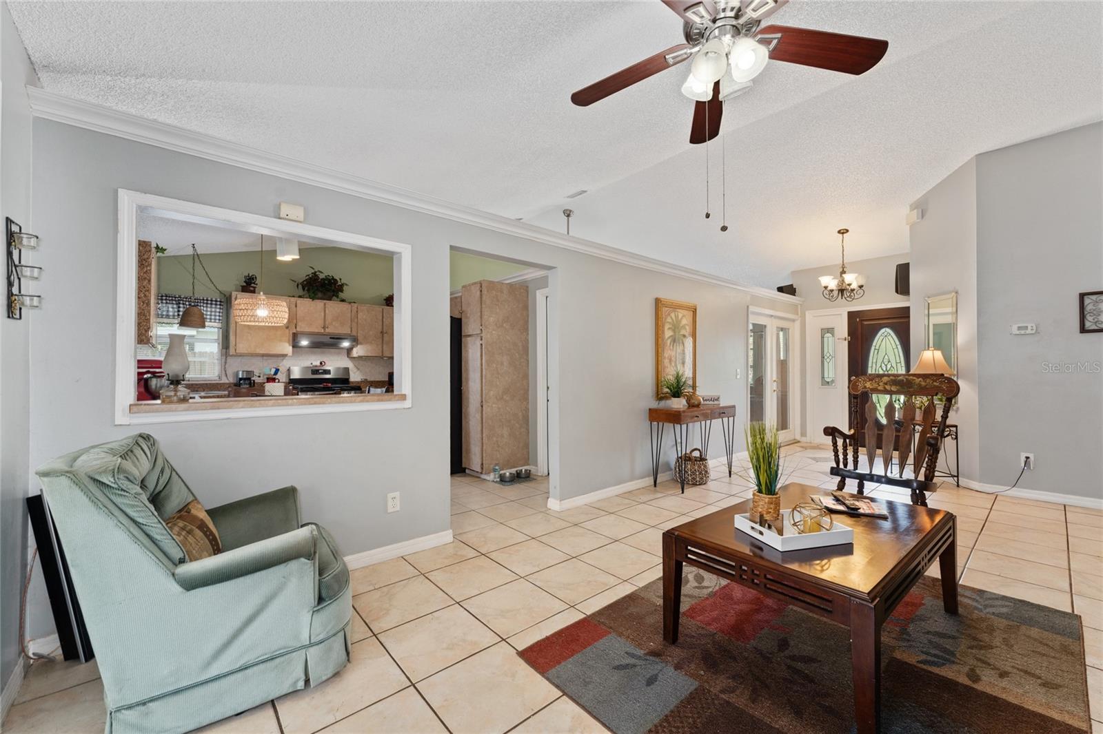 Listing photo id 29 for 325 Sir Lawrence Drive