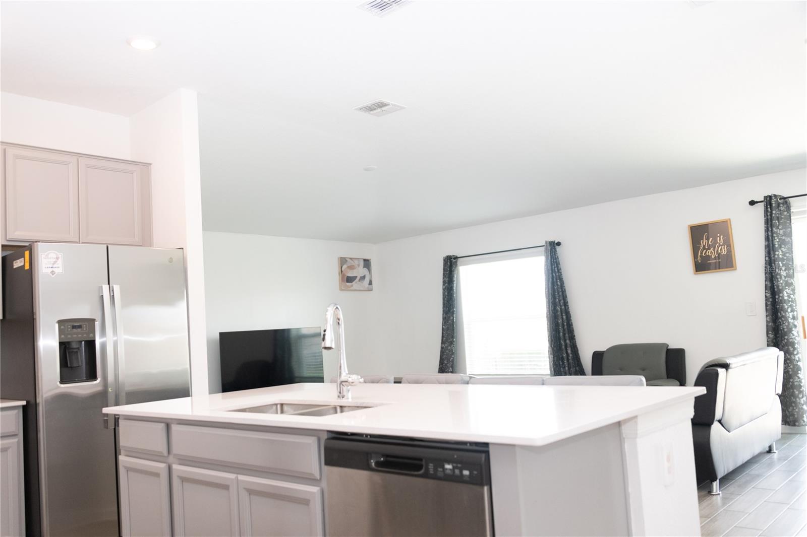 Image 12 of 45 For 707 Staffora Street