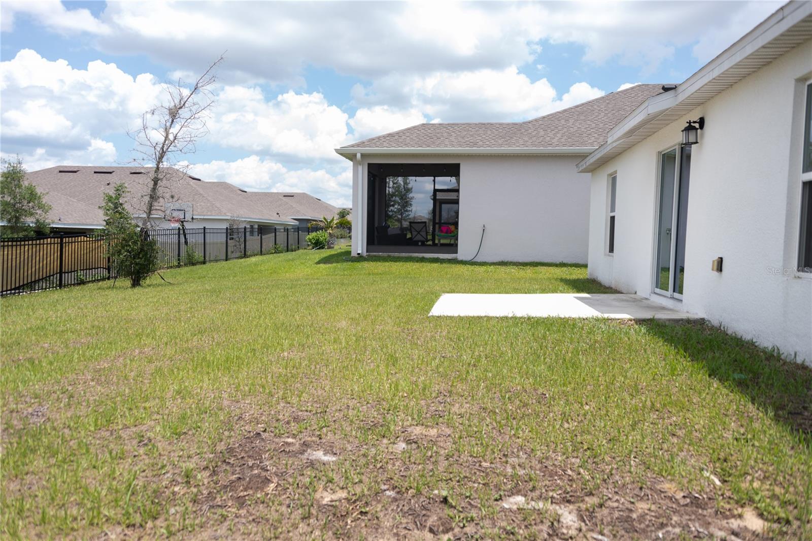 Image 42 of 45 For 707 Staffora Street