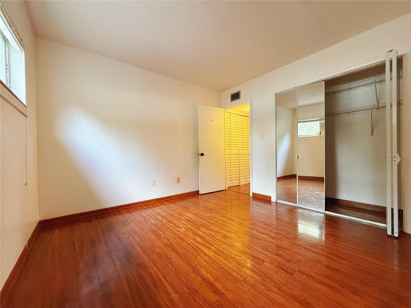 Image 6 of 11 For 825 Primrose Drive 106