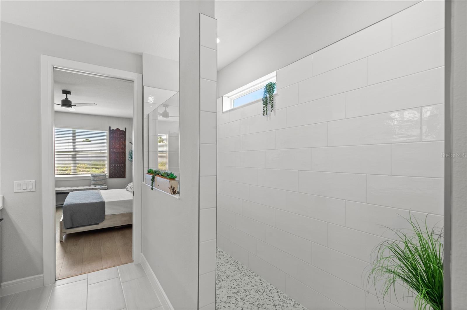 Image 15 of 40 For 13732 Fresh Ivy Street