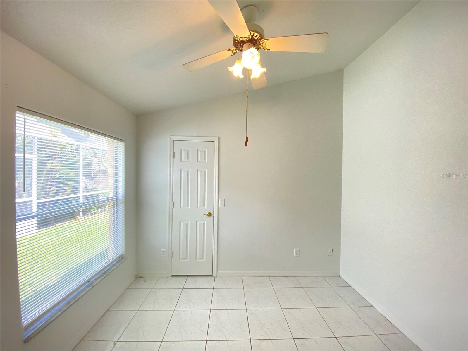 Image 22 of 35 For 3310 Crystal Creek Boulevard