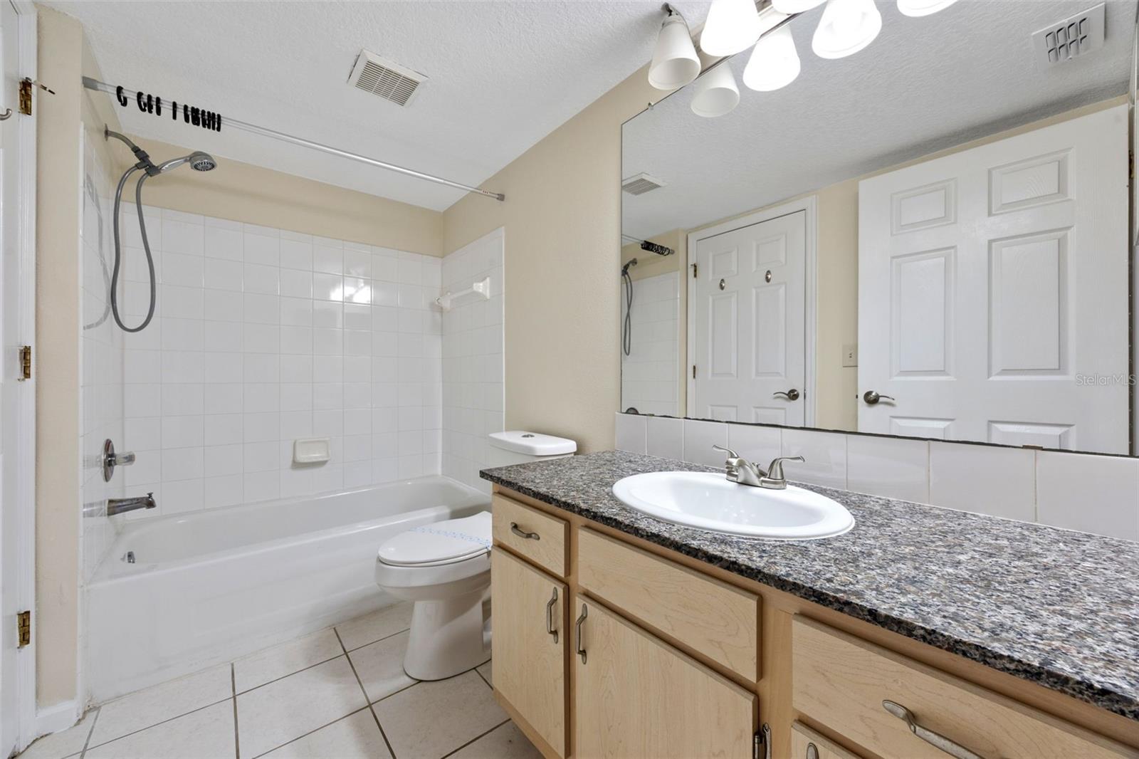 Image 15 of 34 For 12512 Crest Springs Lane 1113
