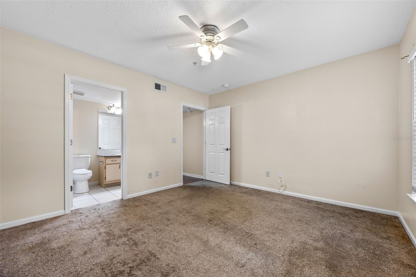 Image 17 of 34 For 12512 Crest Springs Lane 1113