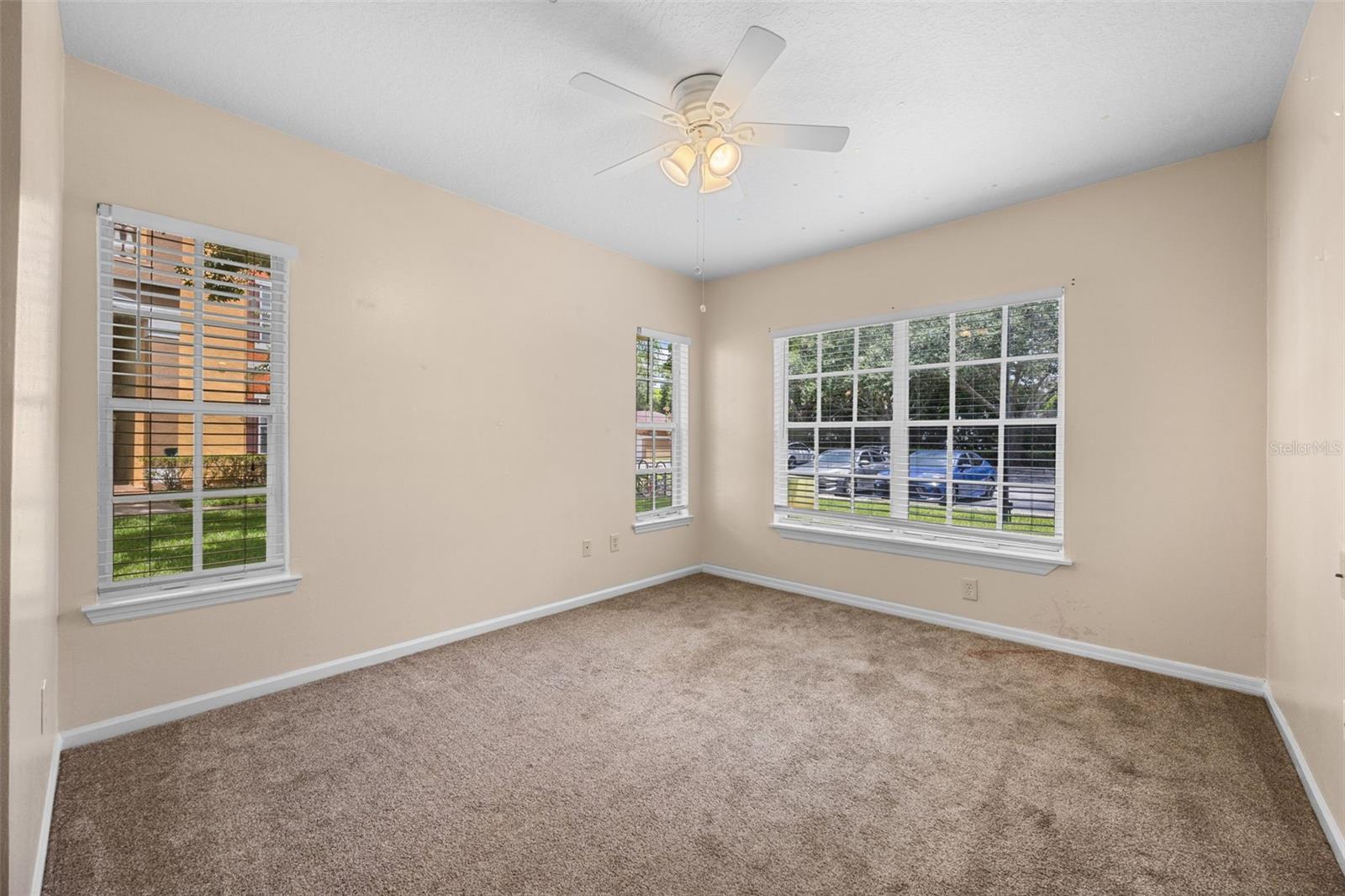 Image 19 of 34 For 12512 Crest Springs Lane 1113
