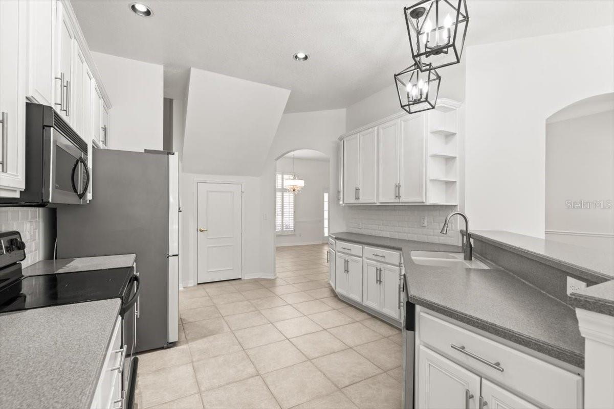 Image 15 of 59 For 4329 Comanche Trail Boulevard