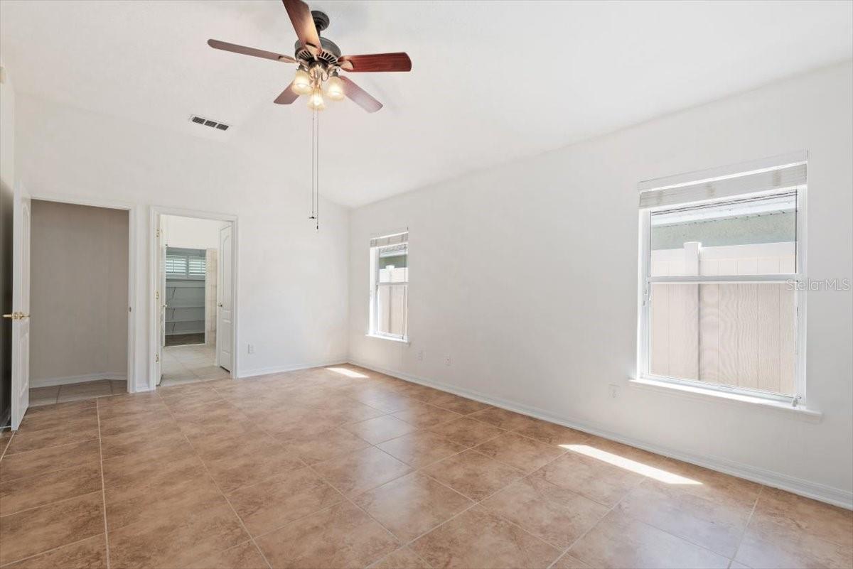 Image 20 of 59 For 4329 Comanche Trail Boulevard