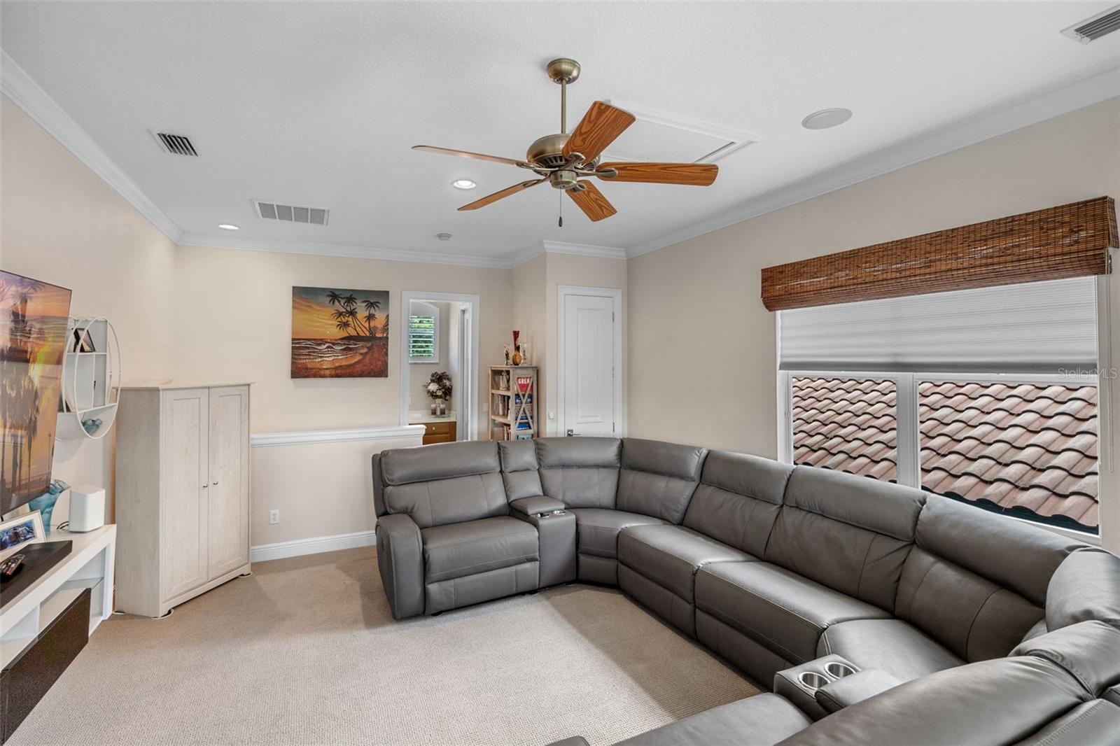 Image 16 of 55 For 9326 San Jose Blvd