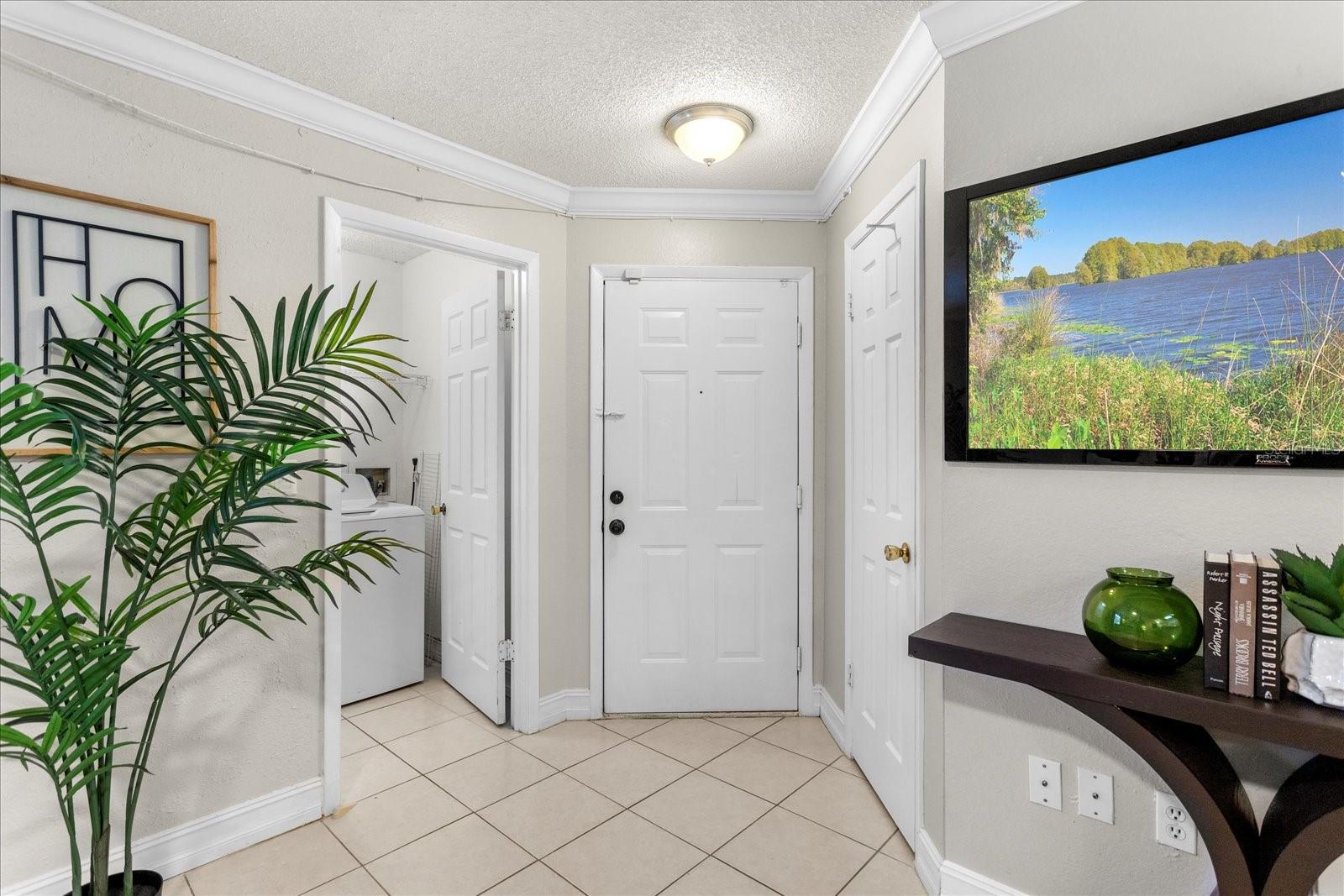 Image 3 of 26 For 976 Leeward Place 101