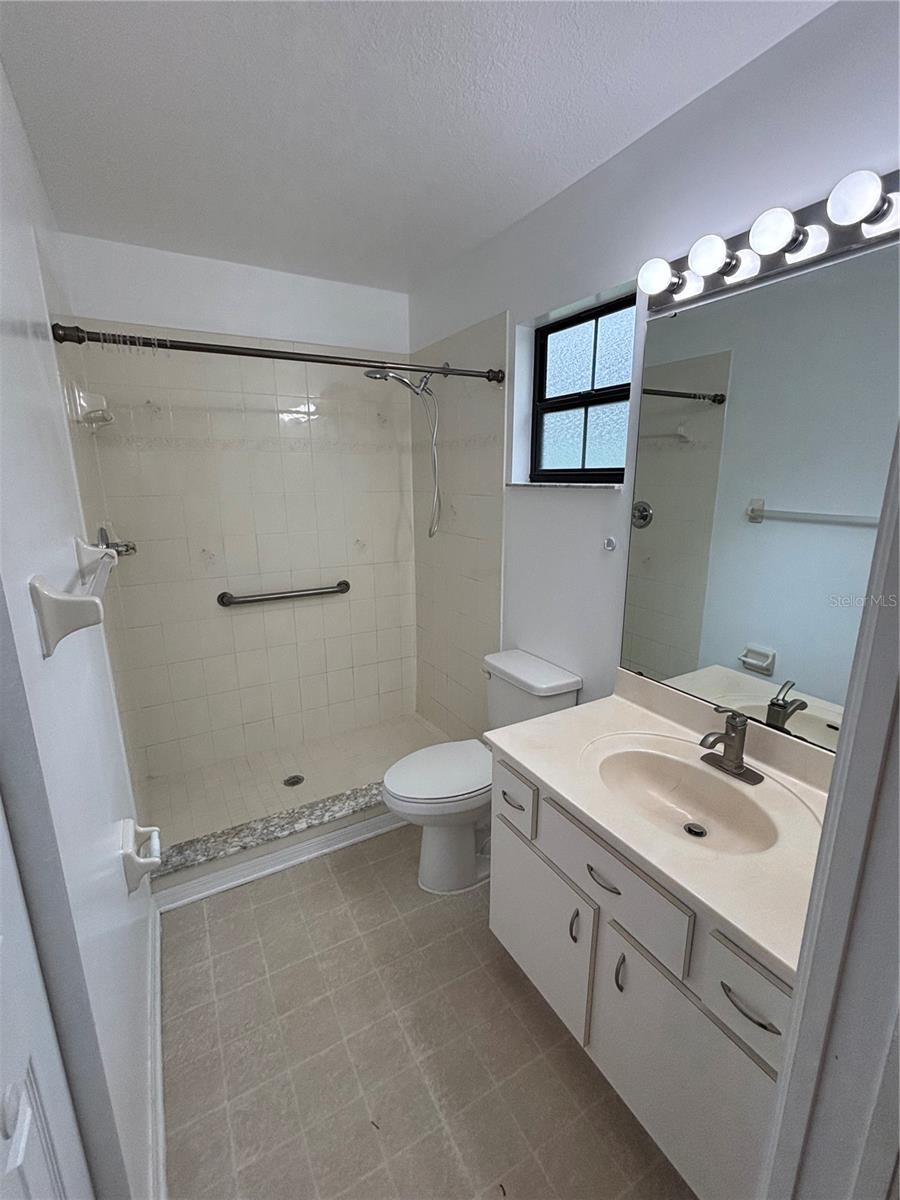 Image 23 of 31 For 3906 22nd Street
