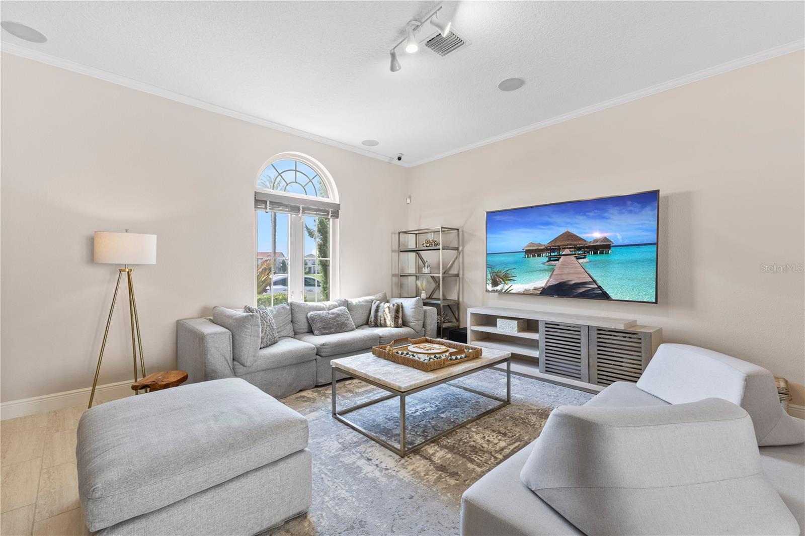 Image 11 of 50 For 8955 Lakeshore Pointe Drive