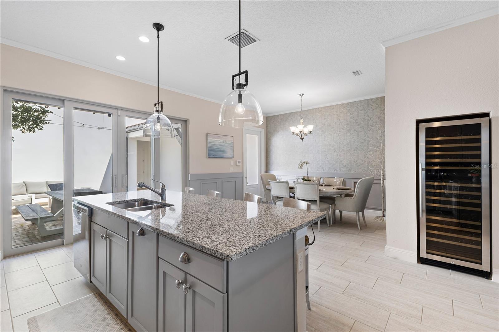 Image 21 of 50 For 8955 Lakeshore Pointe Drive