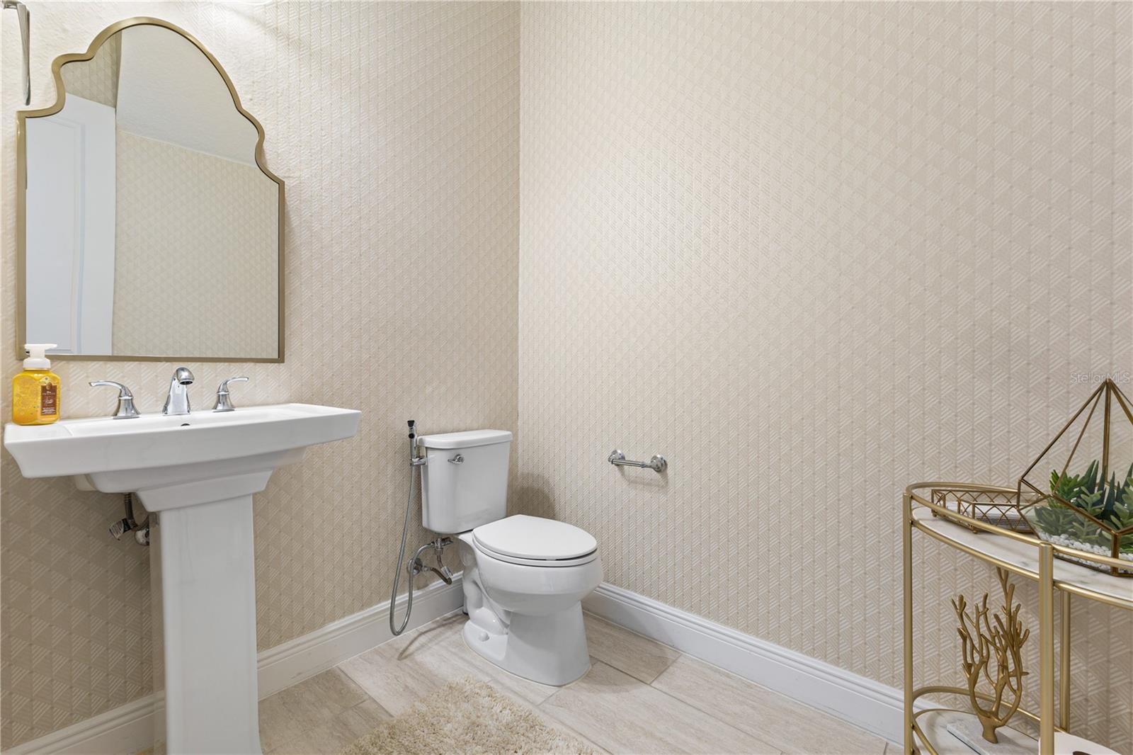 Image 24 of 50 For 8955 Lakeshore Pointe Drive