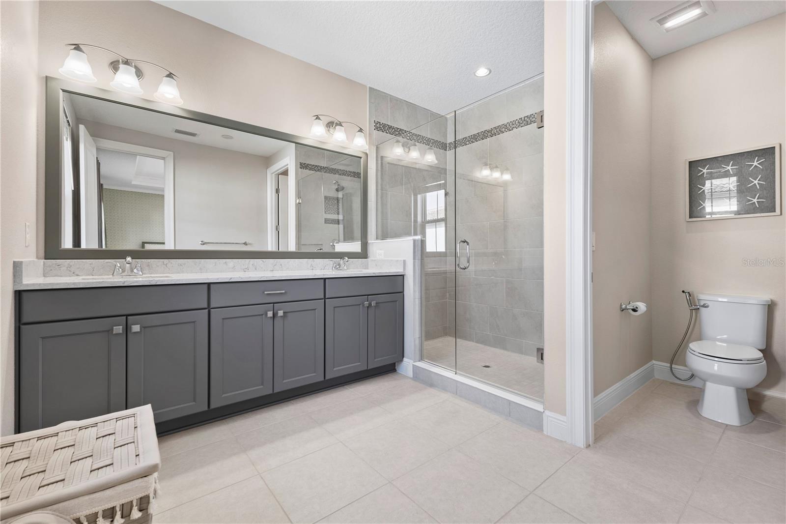 Image 30 of 50 For 8955 Lakeshore Pointe Drive