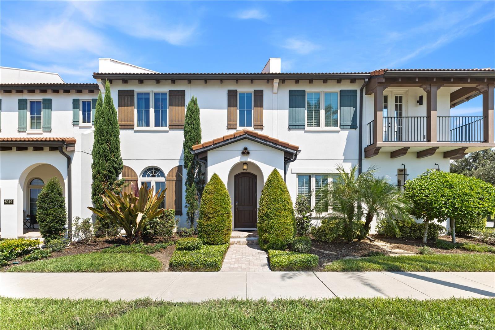 Image 4 of 50 For 8955 Lakeshore Pointe Drive