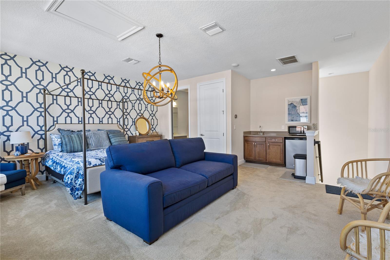 Image 44 of 50 For 8955 Lakeshore Pointe Drive