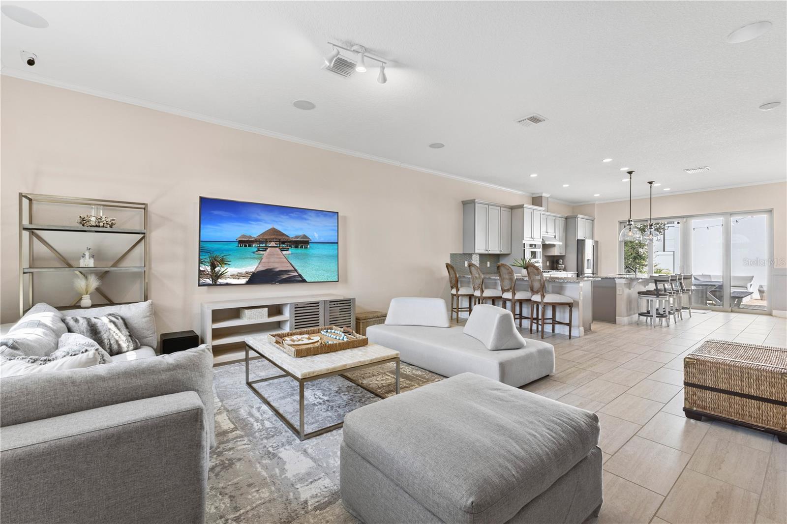 Image 9 of 50 For 8955 Lakeshore Pointe Drive