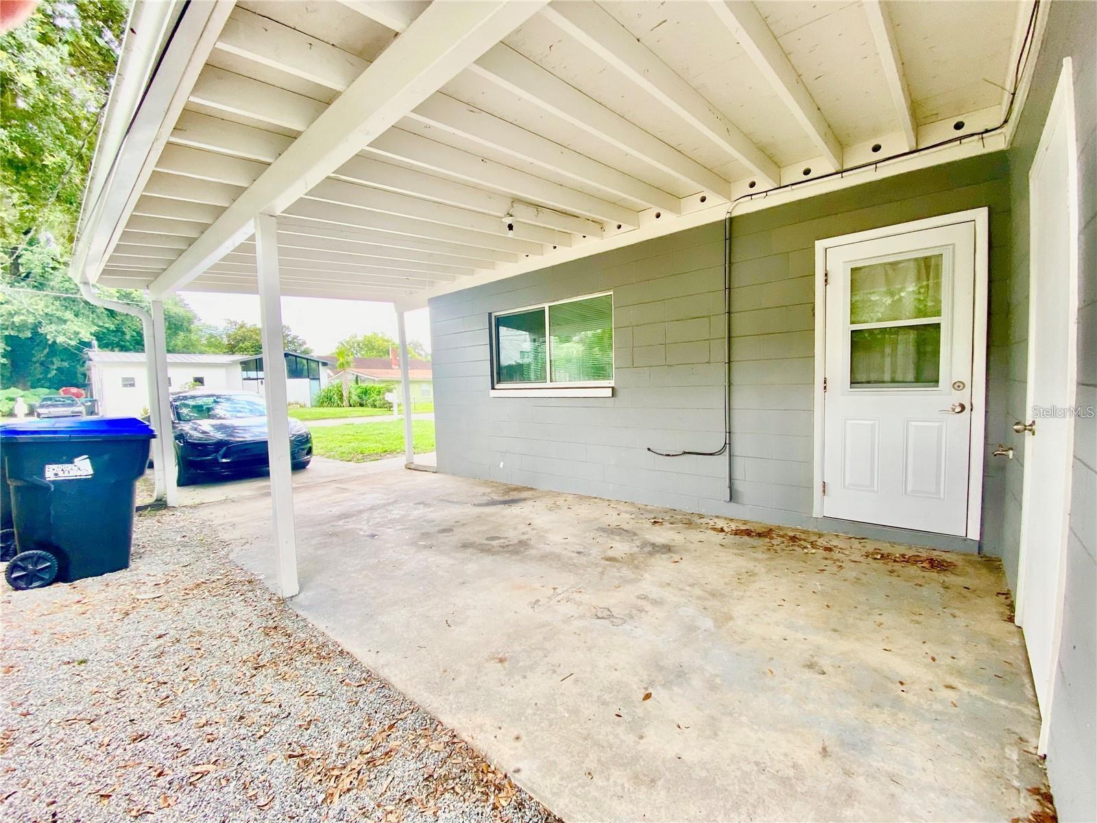 Image 12 of 18 For 2213 Vine Street