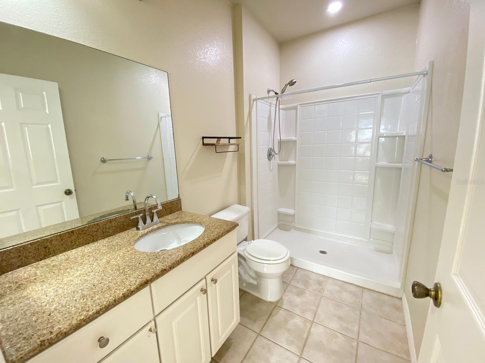 Image 12 of 29 For 130 Southern Pecan Circle 201