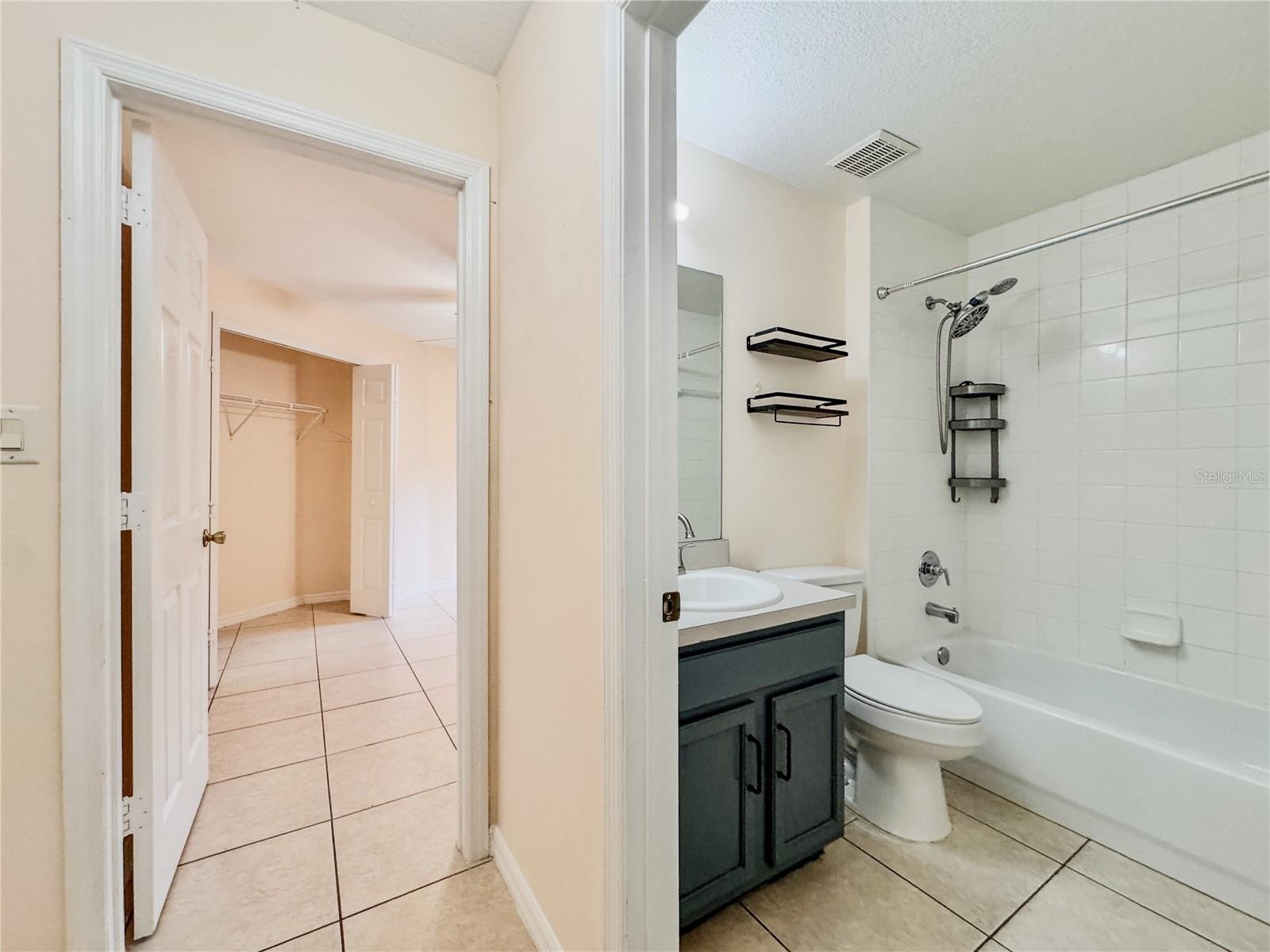 Image 22 of 43 For 10624 Creel Court