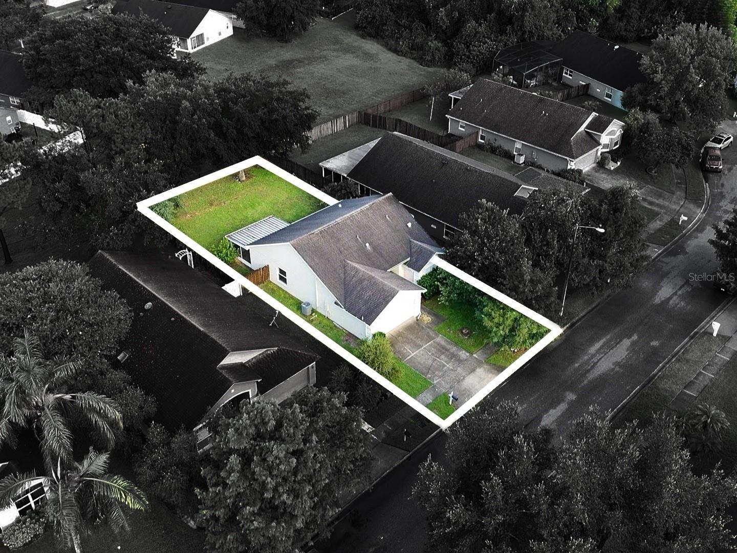 Image 33 of 43 For 10624 Creel Court