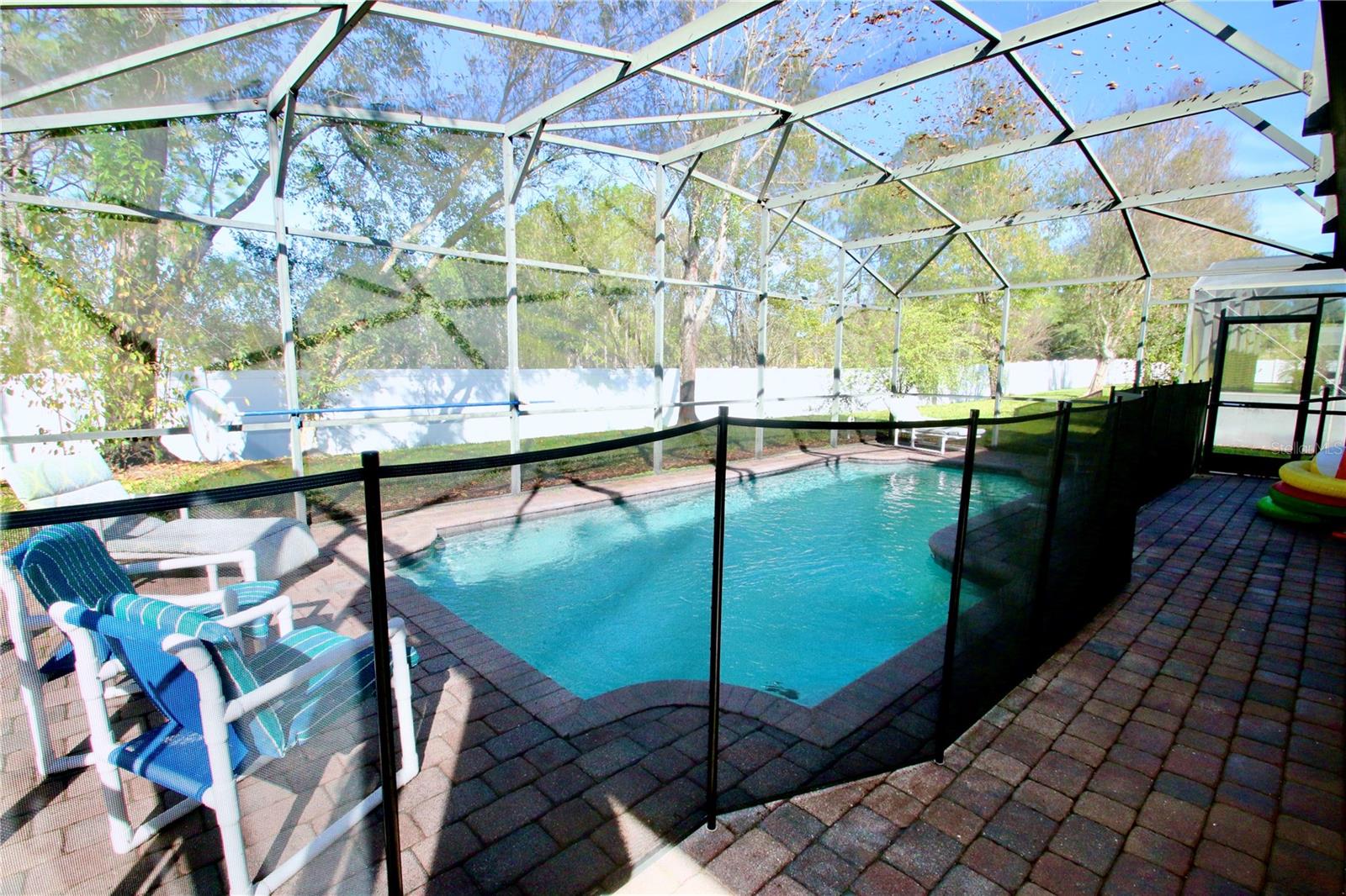 Image 23 of 29 For 142 Sandy Point Way