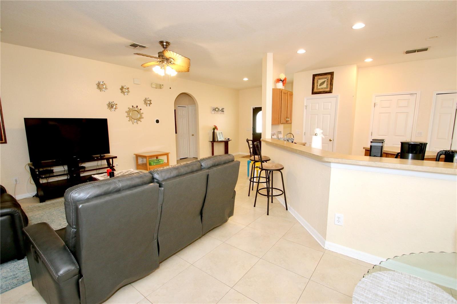 Image 9 of 29 For 142 Sandy Point Way