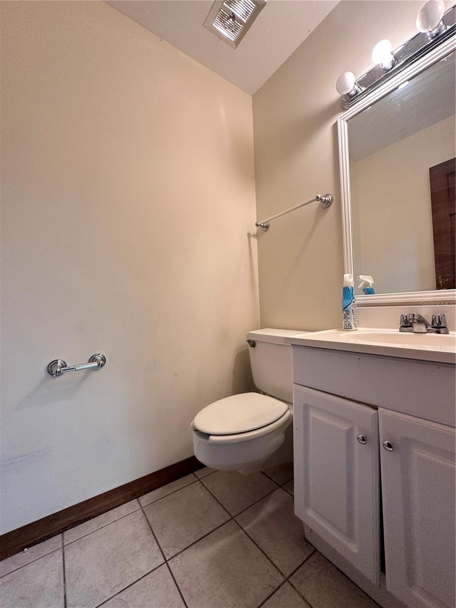 Image 43 of 53 For 820 E Orange Ave