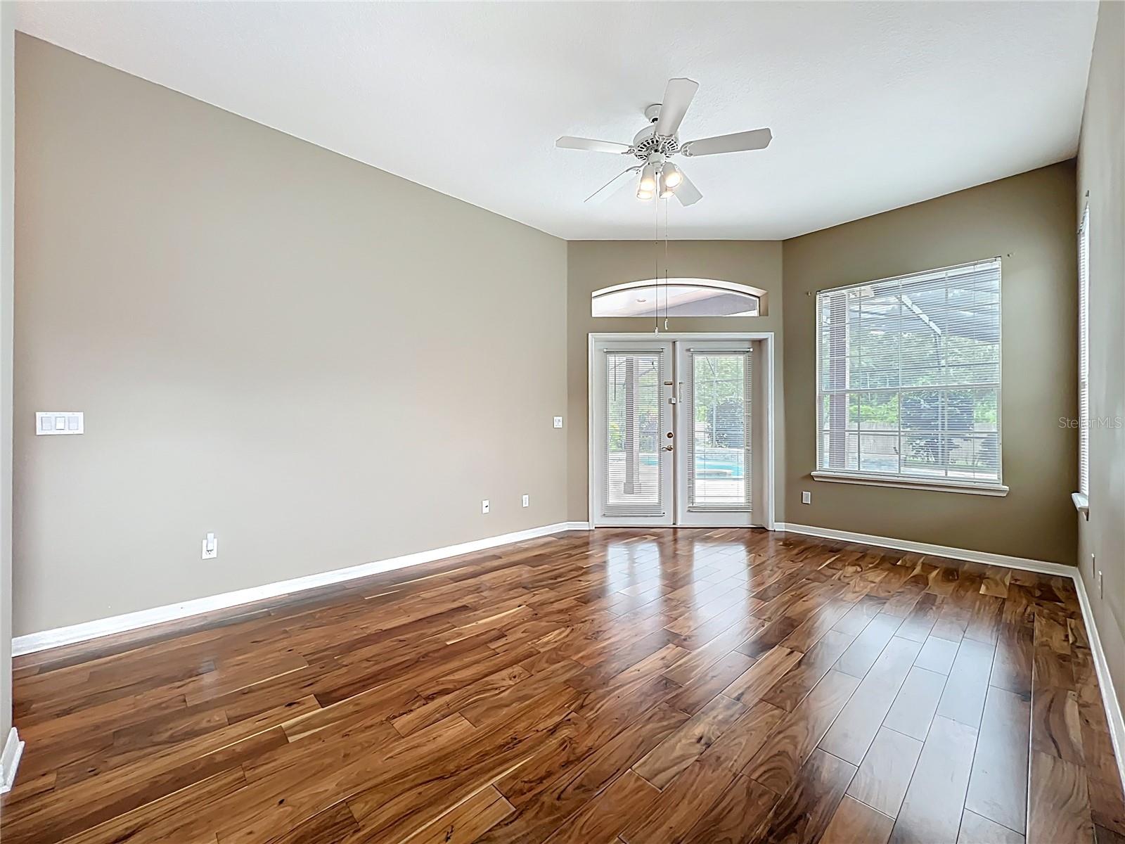 Image 36 of 60 For 1790 Carillon Park Drive