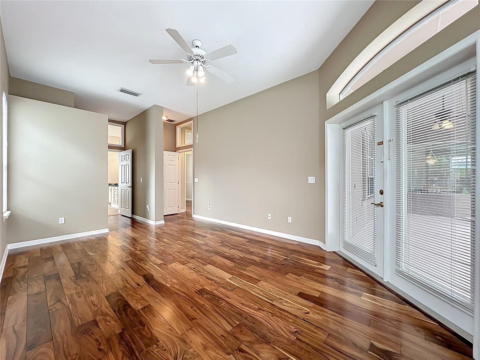 Image 39 of 60 For 1790 Carillon Park Drive