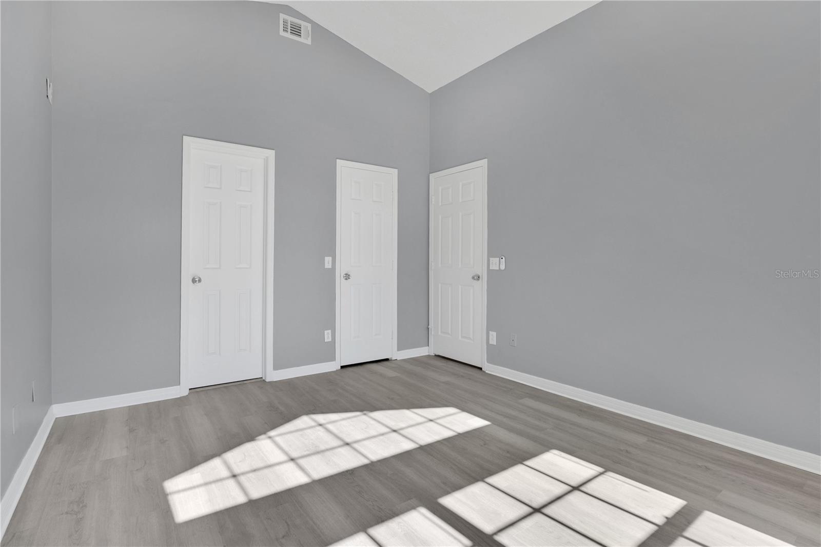 Image 10 of 25 For 4233 Worthington Place