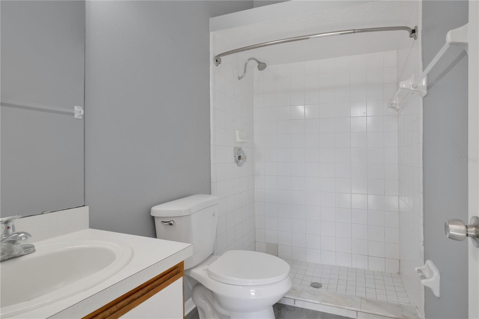 Image 17 of 25 For 4233 Worthington Place