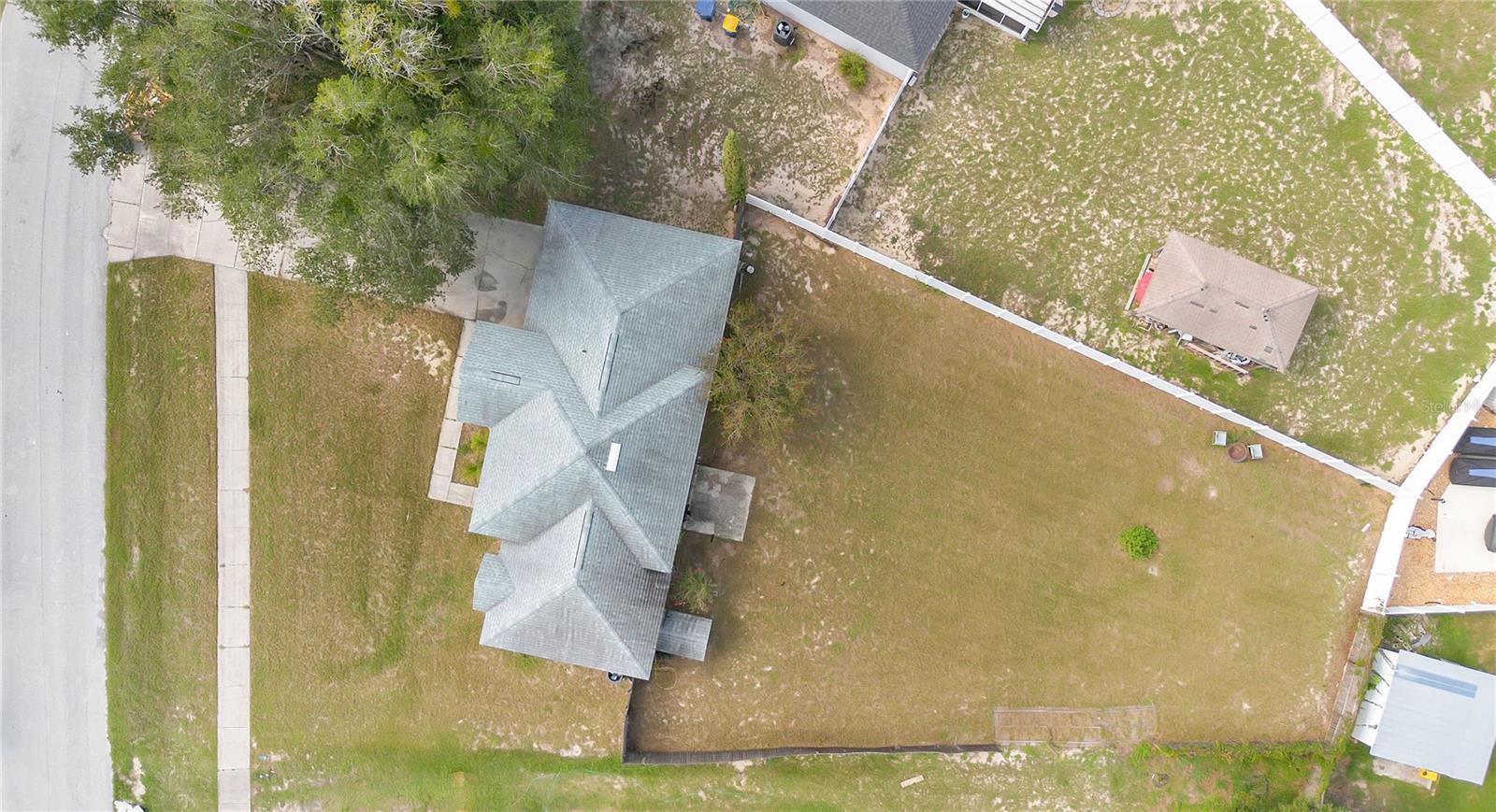 Image 21 of 25 For 4233 Worthington Place