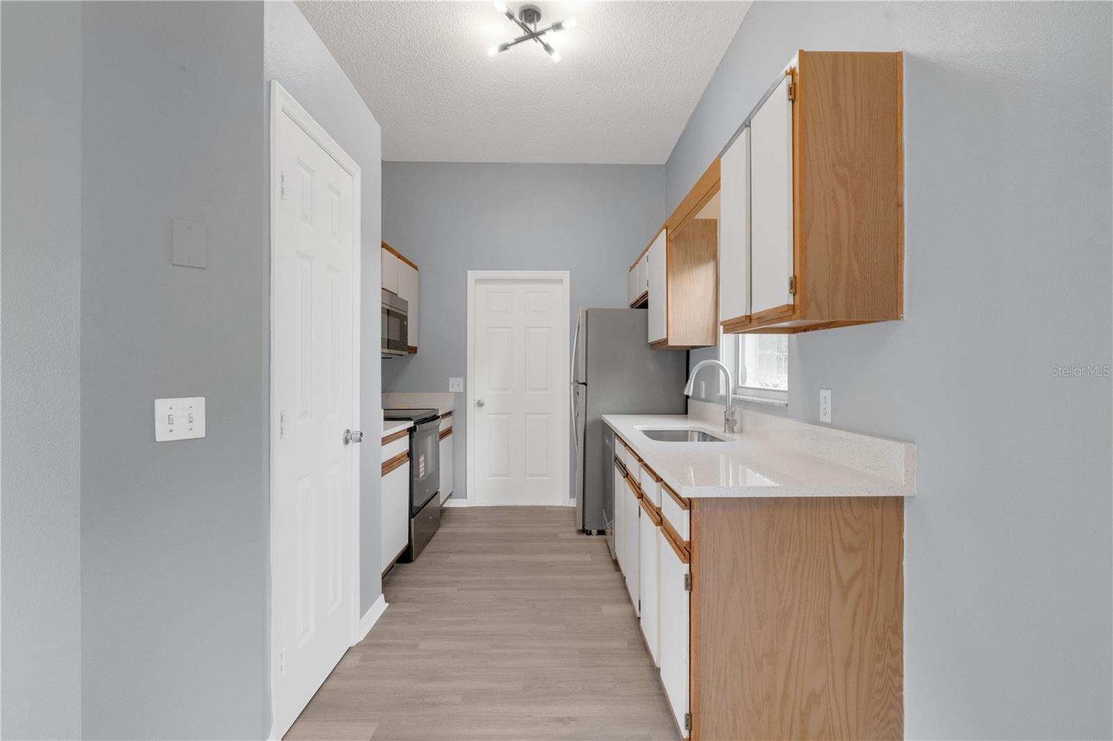 Image 8 of 25 For 4233 Worthington Place