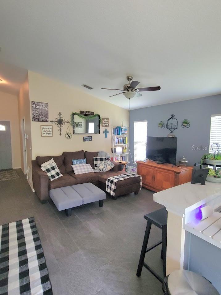 Image 3 of 15 For 2038 Blackston Avenue
