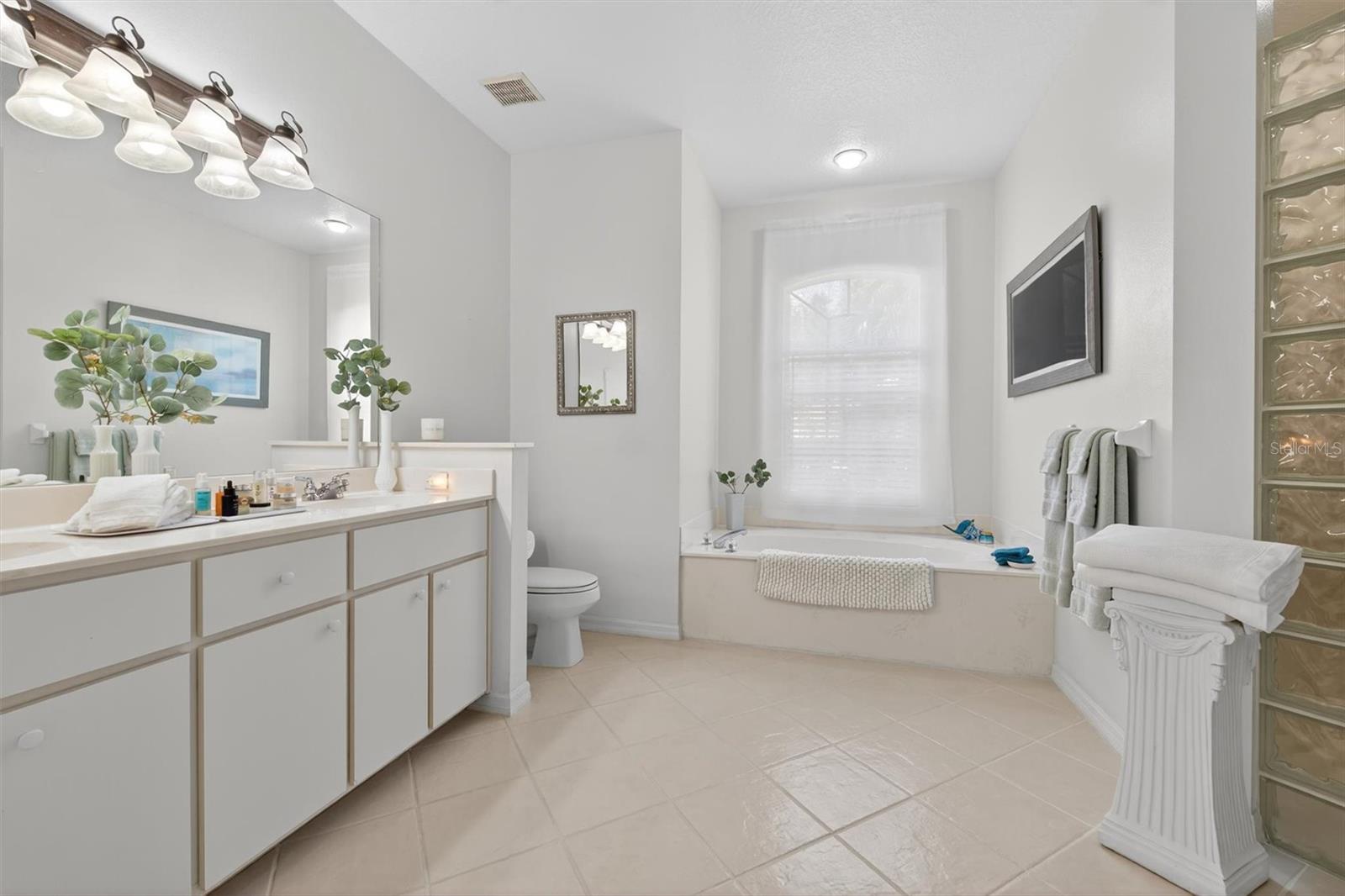 Image 20 of 50 For 3206 45th Way E