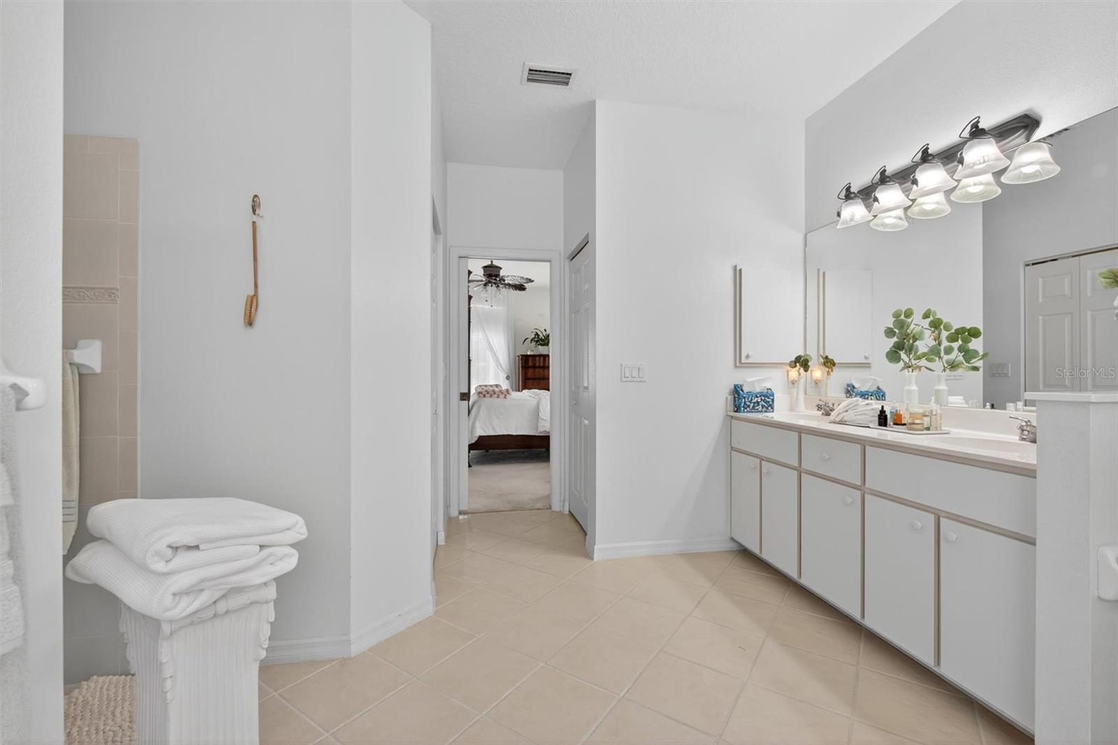 Image 21 of 50 For 3206 45th Way E