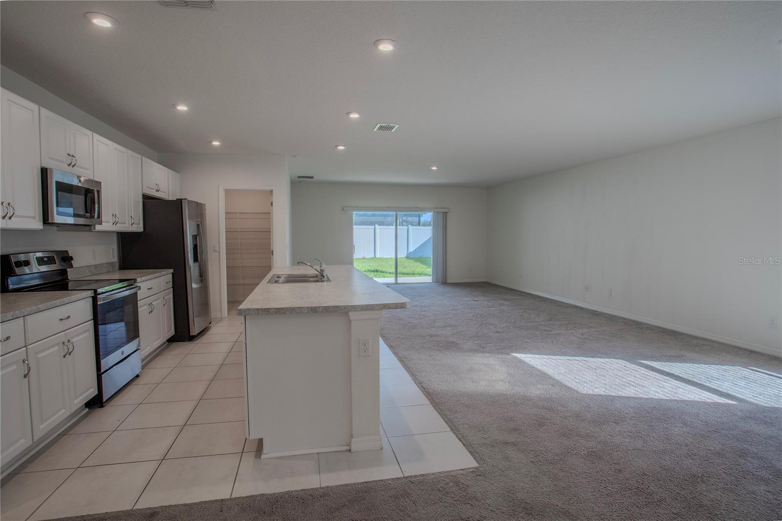 Image 13 of 50 For 3977 Fescue Street