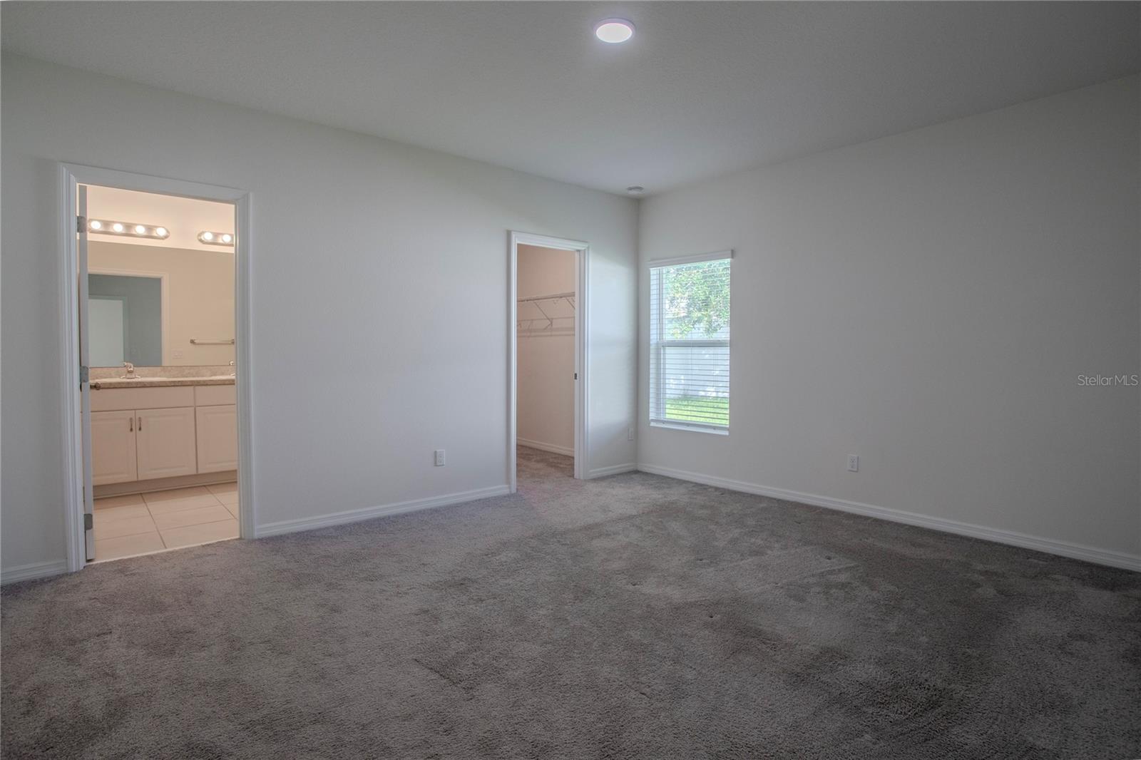 Image 22 of 50 For 3977 Fescue Street