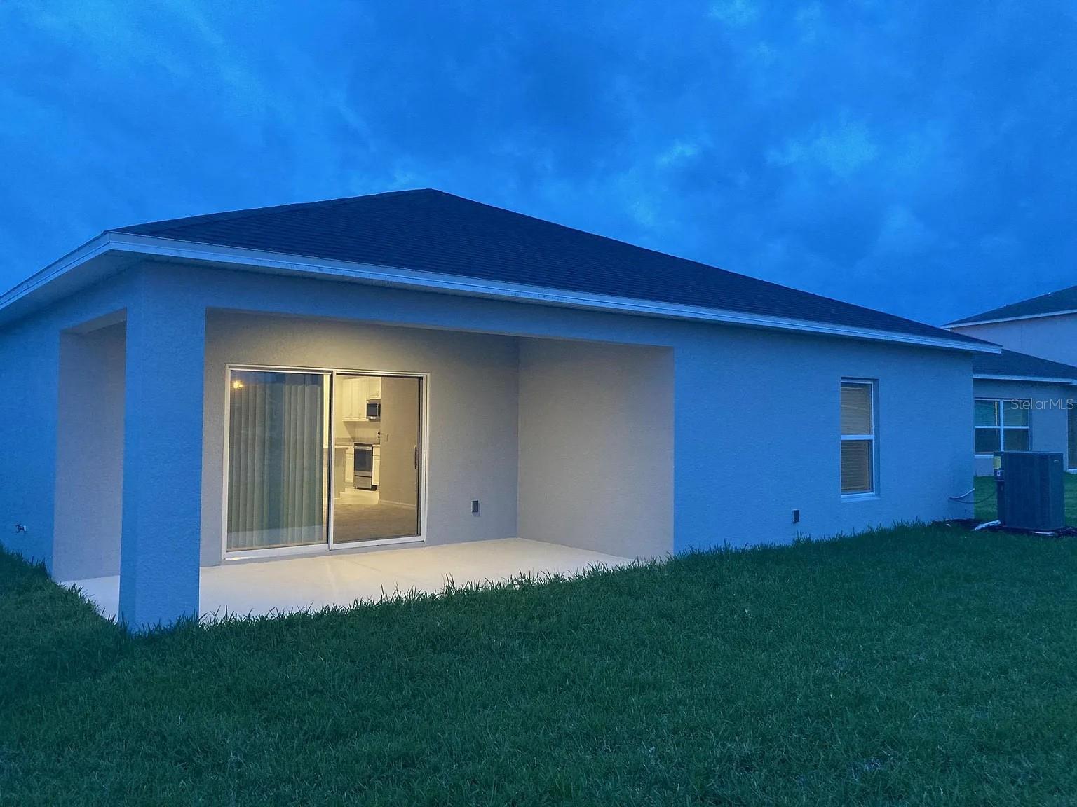 Image 6 of 50 For 3977 Fescue Street
