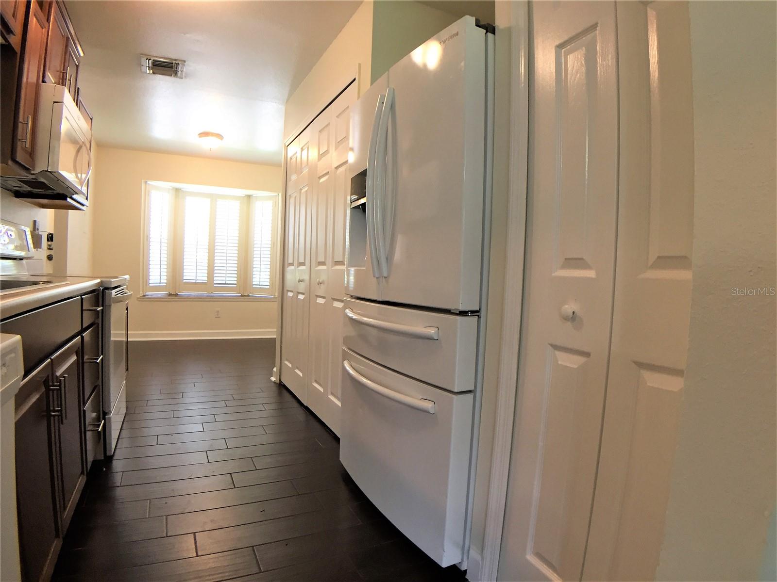 Image 11 of 20 For 949 Tillery Way 101