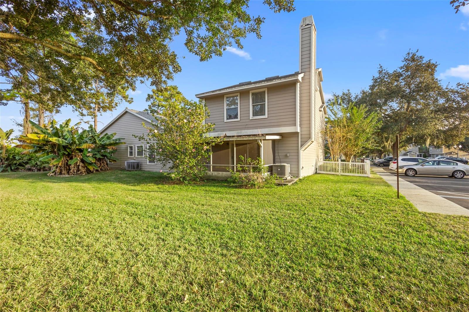 Image 31 of 38 For 949 Tillery Way 101