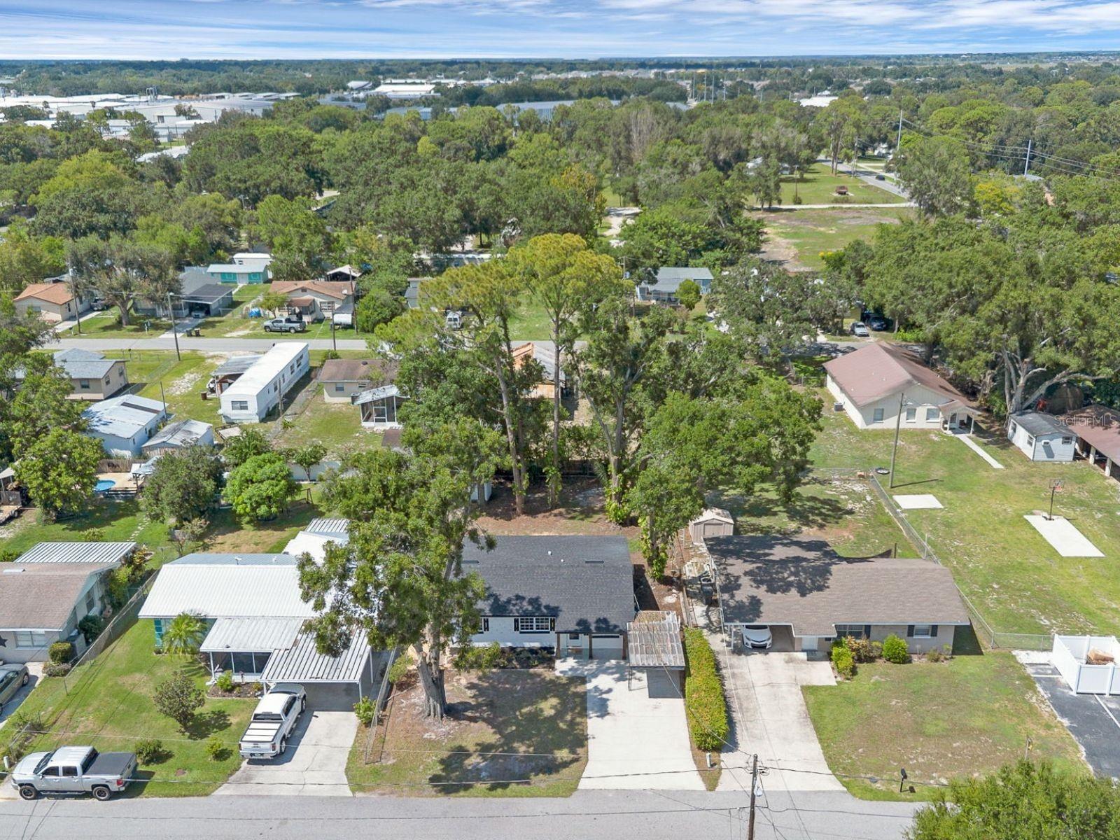 Image 16 of 21 For 411 Keat Avenue