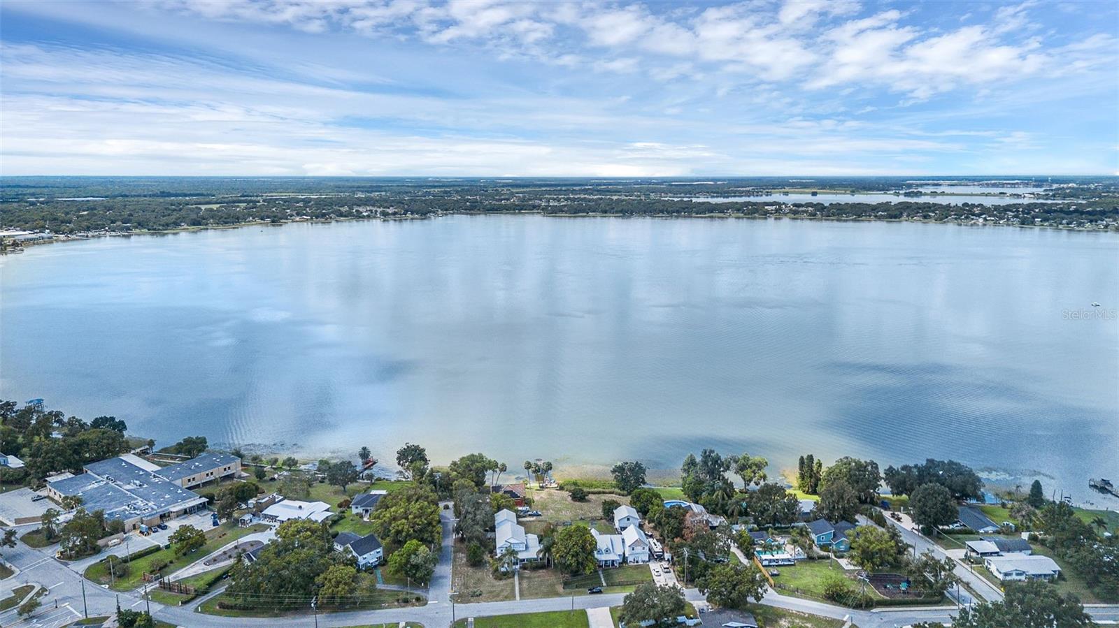 Image 18 of 21 For 411 Keat Avenue