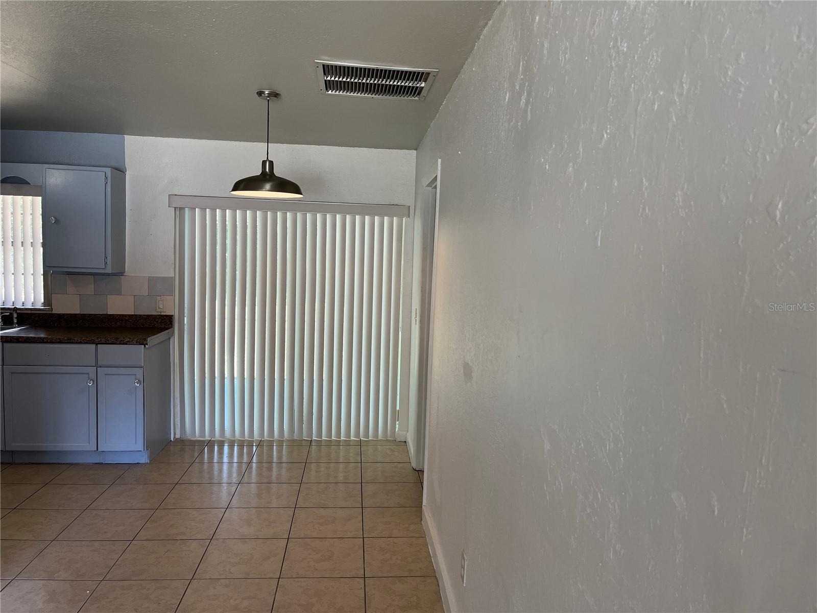 Image 11 of 21 For 605 Plum Lane