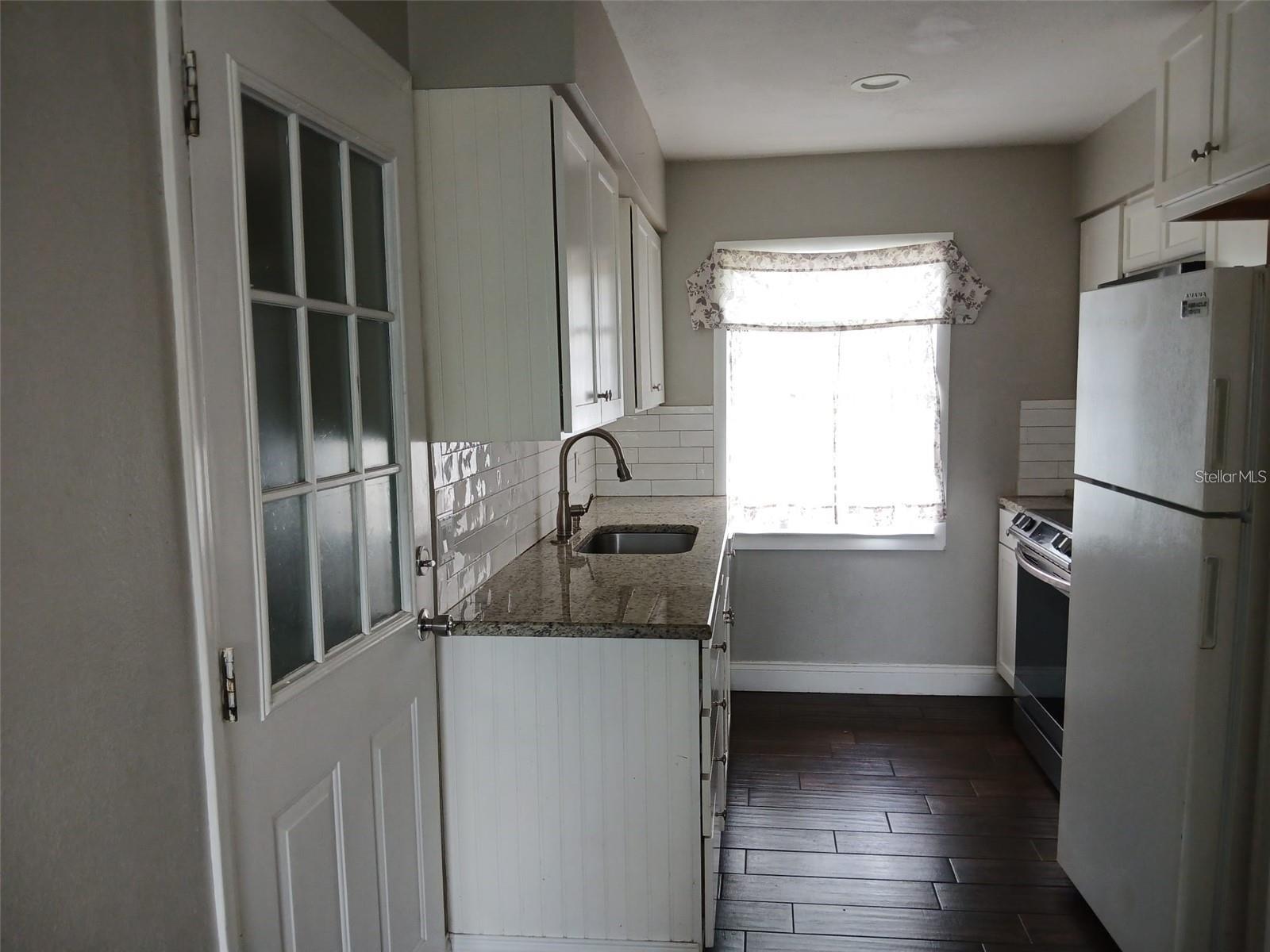 Image 2 of 13 For 21 Sandalwood Drive
