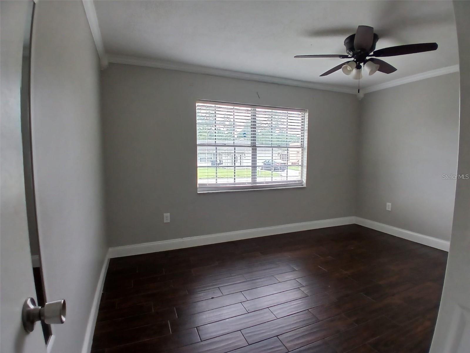 Image 5 of 13 For 21 Sandalwood Drive